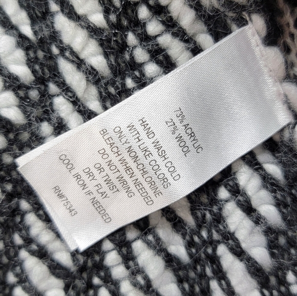 Ruby Moon Black White Long Sleeve Wool Blend Cardigan Sweater Size Small - Picture 11 of 11